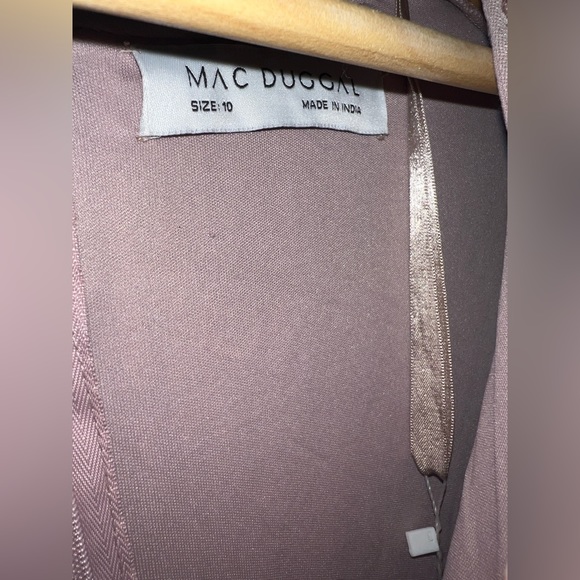 👗NWT! Mac Duggal Sequin Cape Sleeve Column Gown - Picture 9 of 14